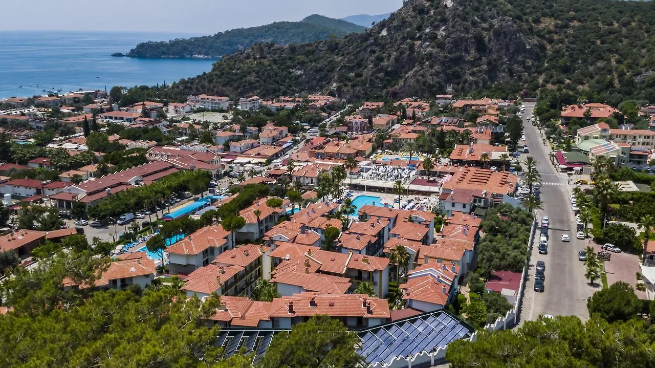 Karbel Hotel Ölüdeniz 3*,